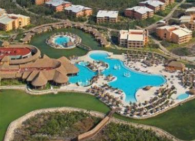 Hotel Grand Palladium White Sand Resort & Spa