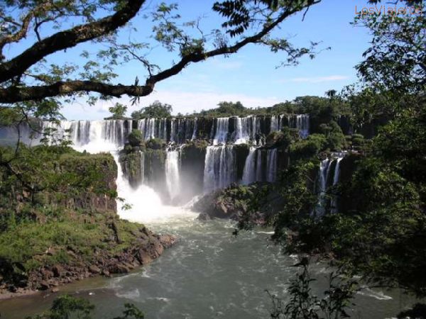viajes a Puerto Iguazú Cataratas del Iguazú